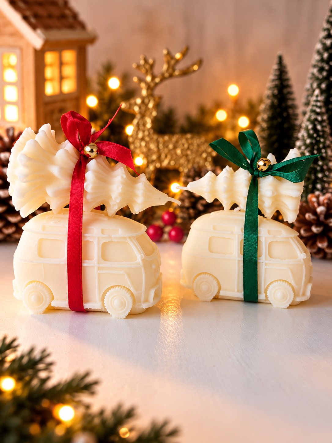Voiture avec sapin