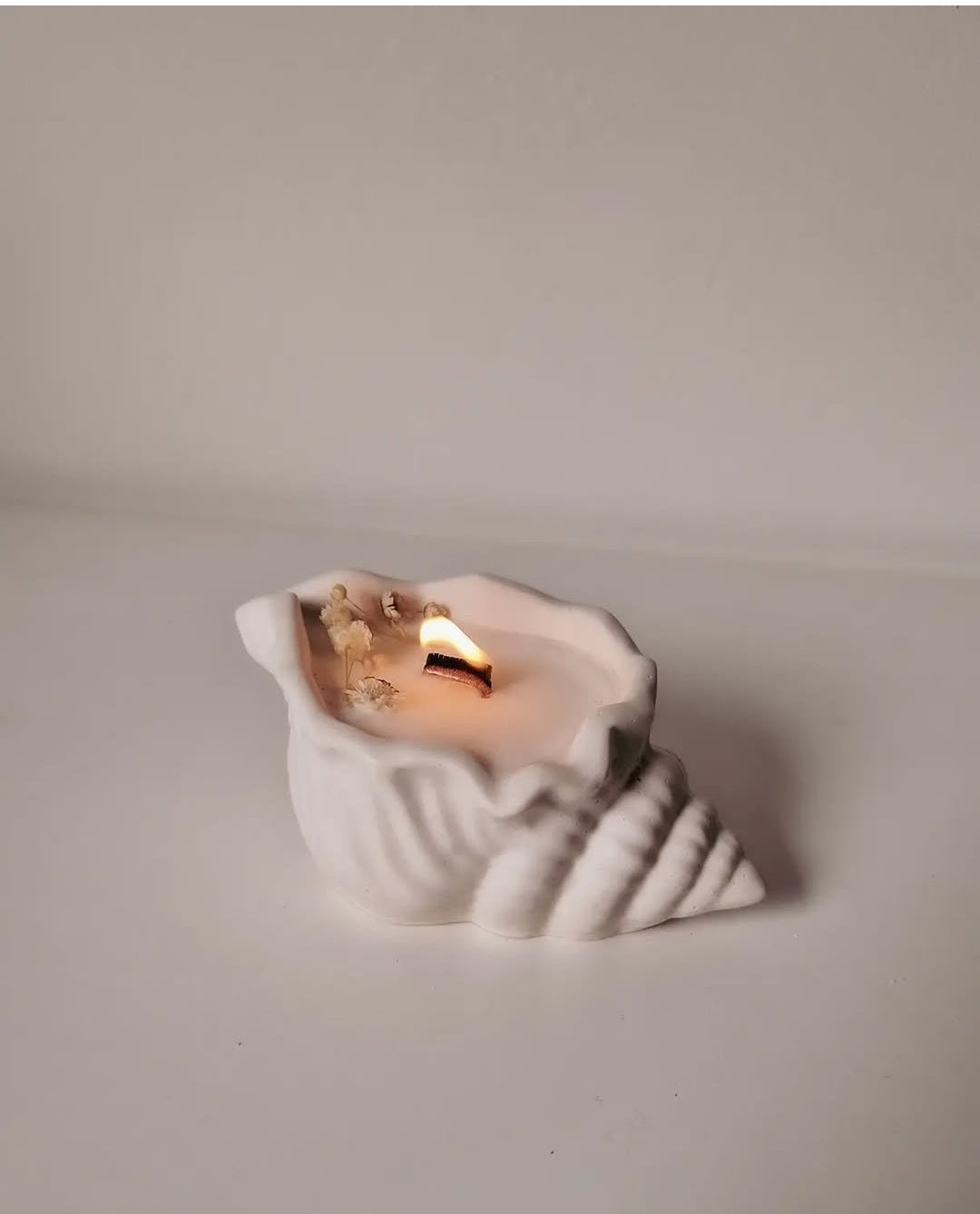 Shell deep candle